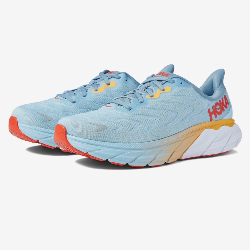 Men’s 10.5 Hoka Arahi 6